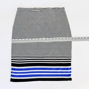 Max Studio Women's Skirt Size M Black White & Blue Striped Skirt